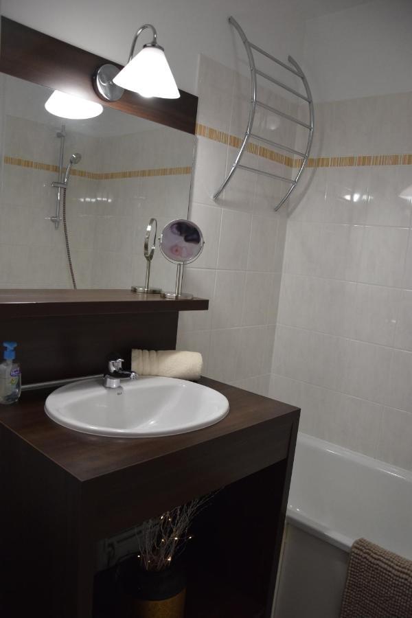 Studio Confort Paris Apartment Montevrain Exterior photo